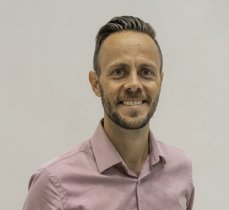 ronny-2020-e1605693834926-800x732